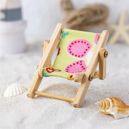 Miniatur Liegestuhl grün bunt 5cm Holz natur Stoff maritim Sommer Dekofigur für Puppenhaus Diorama Modellbau