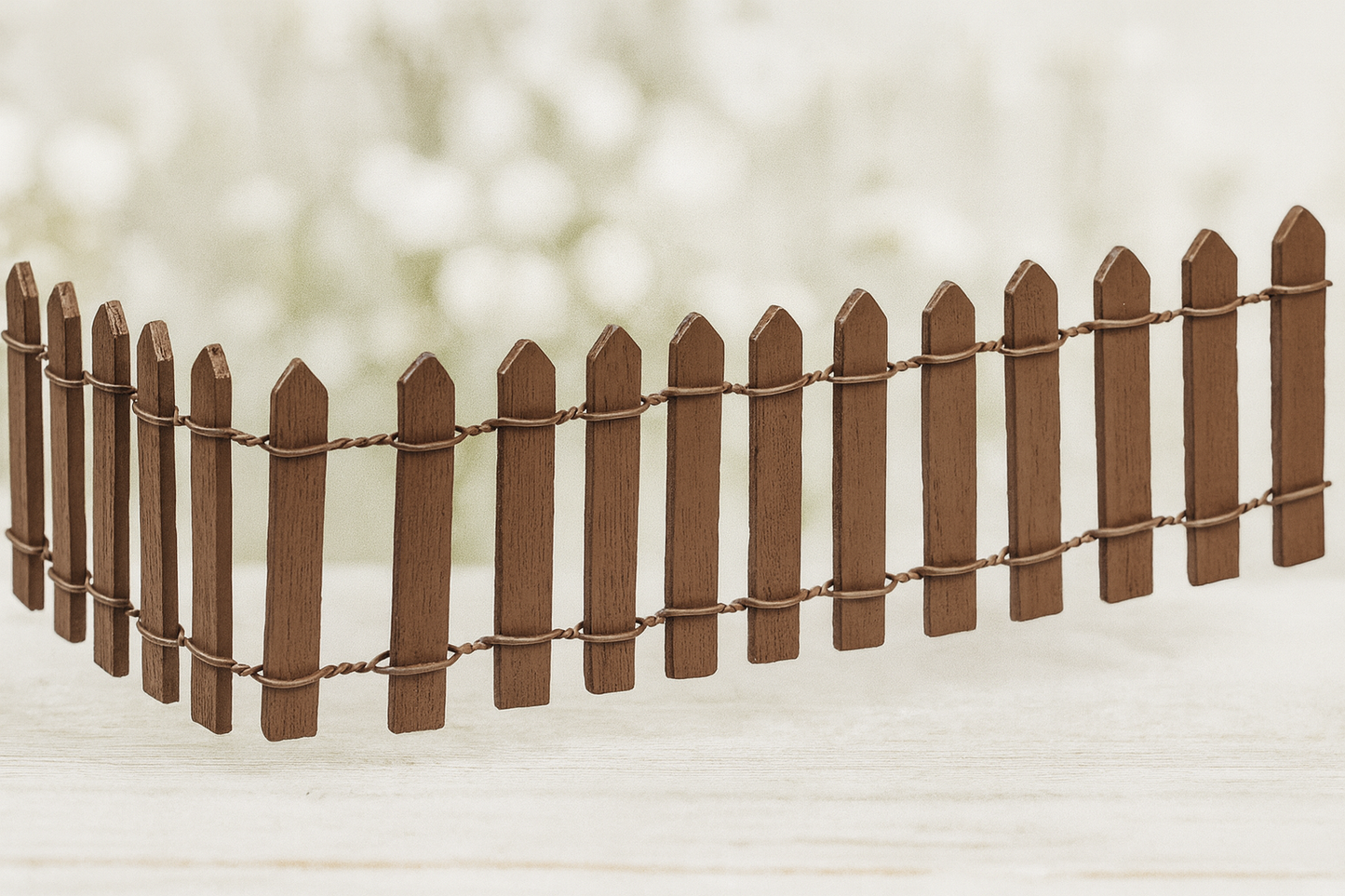Miniatur Gartenzaun aus Holz in braun für Wichtelhaus