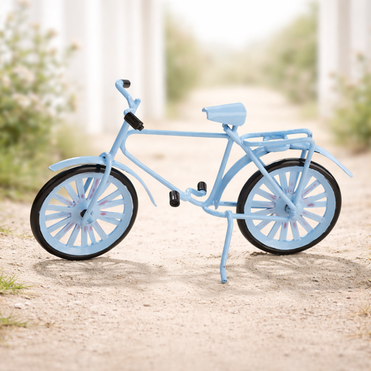 Miniatur Fahrrad hellblau aus Metall 9,5 cm Dekofigur für Diorama, Modellbau, Puppenhaus und Geldgeschenk Zubehör