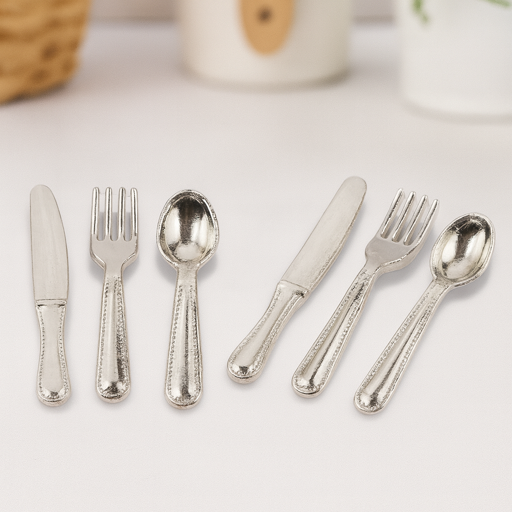 Miniatur Besteck silber 12-teilig aus Metall, ca. 2 cm – Wichtelhaus Deko