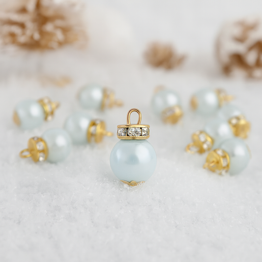 Miniatur Christbaumkugeln eisblau aus Kunststoff, ca. 1 cm, Wichtel Zubehör für Diorama und Wichtelhaus