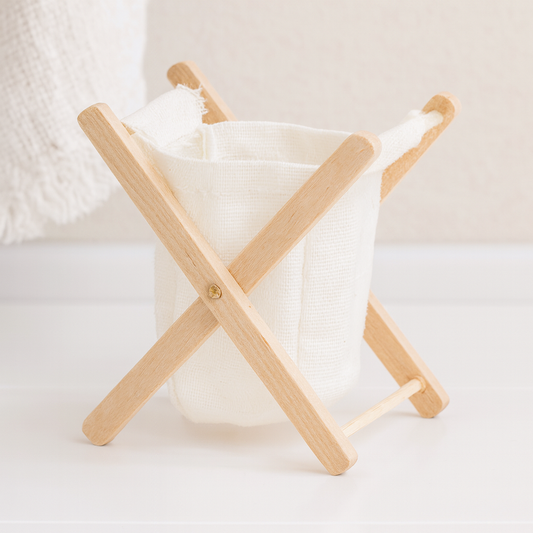 Miniatur Wäschesack mit Holzgestell und Stoffeinsatz, Wichtel Zubehör für Wichtelhaus und Geldgeschenke