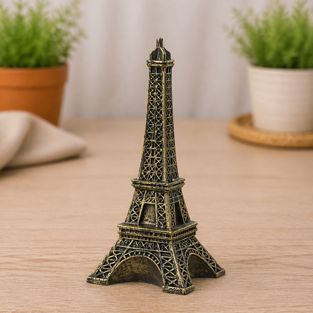 Eiffelturm Paris Miniatur 8,5cm Polyresin Dekofigur Sehenswürdigkeit Reisen Urlaub Diorama Modellbau Puppenhaus Geldgeschenk Zubehör