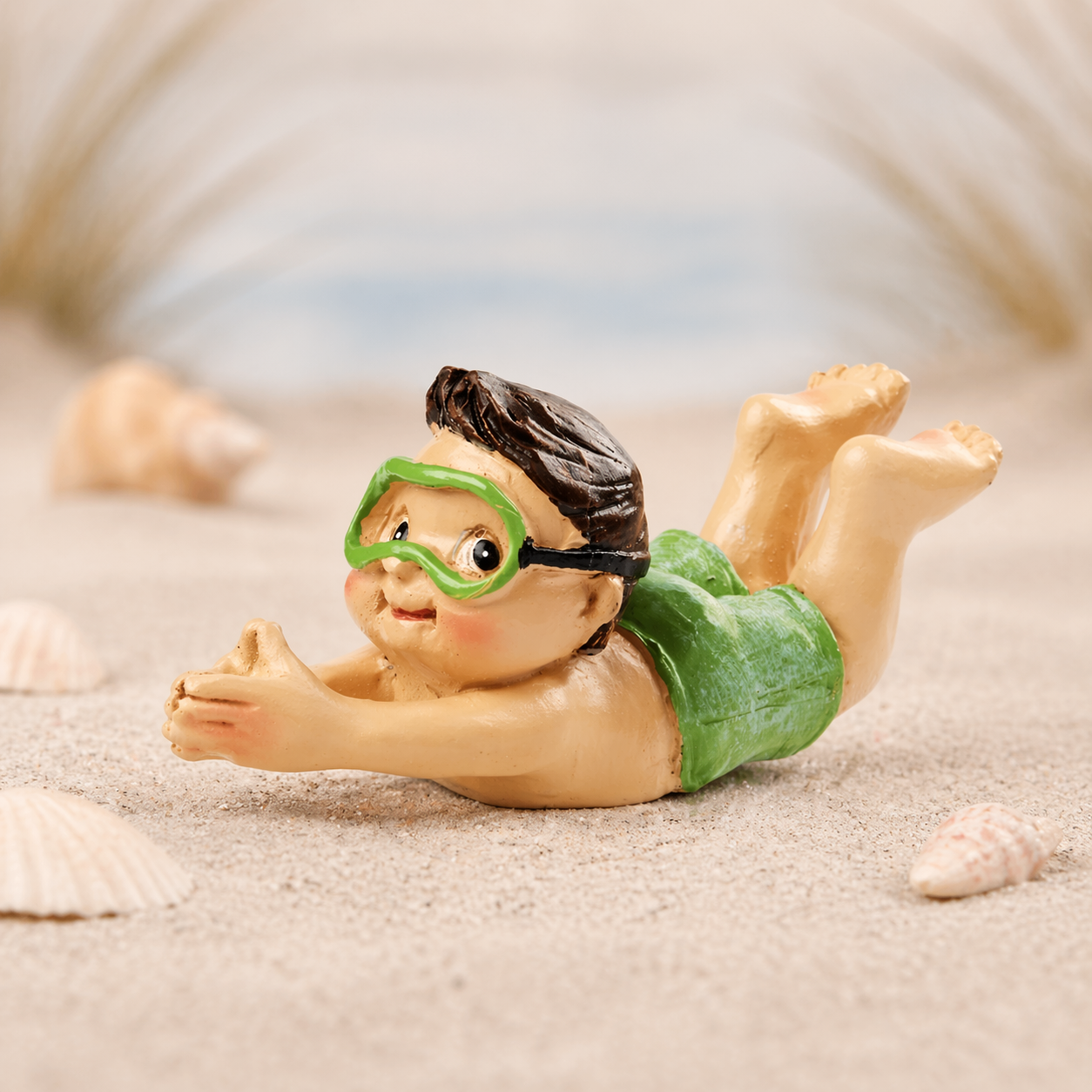 Badekind Junge schwimmend Miniatur Dekofigur mit Taucherbrille aus Polyresin für Urlaub Reisen Geldgeschenk Diorama Modellbau Puppenhaus