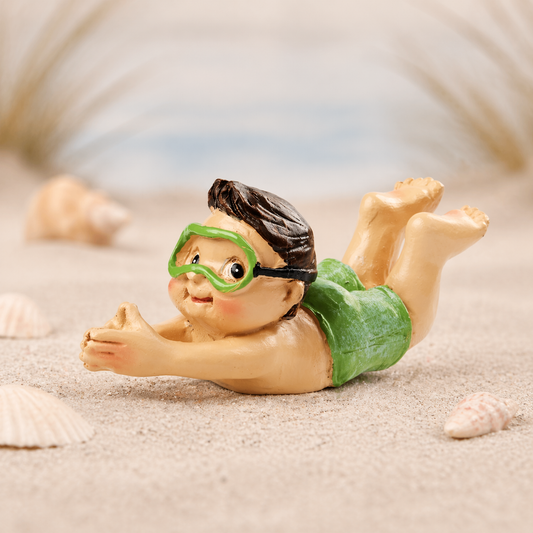 Badekind Junge schwimmend Miniatur Dekofigur mit Taucherbrille aus Polyresin für Urlaub Reisen Geldgeschenk Diorama Modellbau Puppenhaus