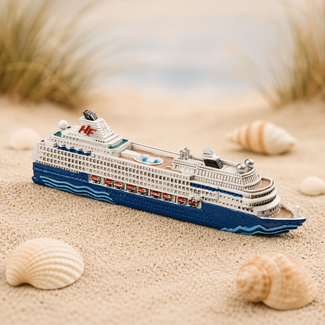 Kreuzfahrtschiff Miniatur aus Polyresin 12cm Dekofigur Schiff Boot Kreuzfahrt Urlaub Geldgeschenk Diorama Modellbau