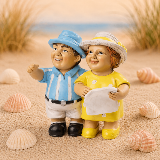 Urlauberpaar Miniatur Dekofigur aus Polyresin 7x6cm Menschen Sommer Reisen Urlaub Geldgeschenk Zubehör Diorama Modellbau