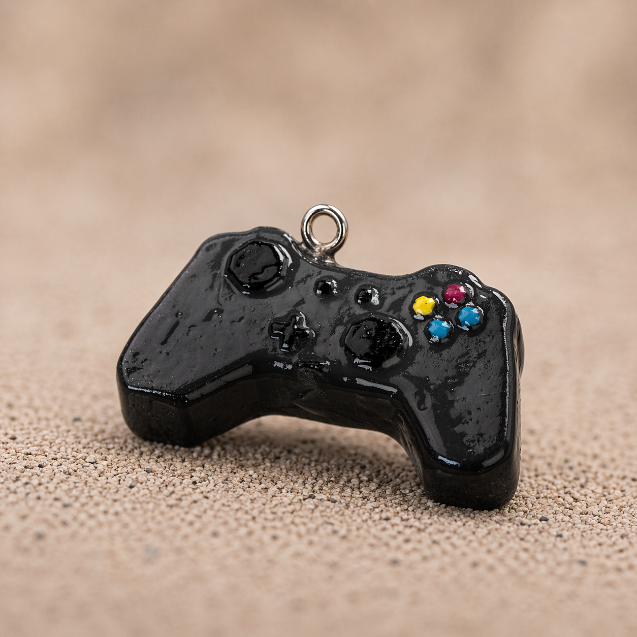 Controller Miniatur Dekofigur 3,5 cm aus Polyresin, schwarz mit bunten Knöpfen, Gaming Zubehör für Videospiele Diorama Modellbau Geldgeschenk